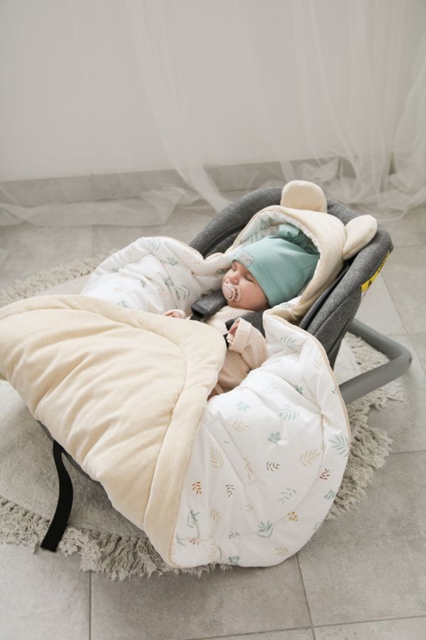 otulacz do fotelika na zimę