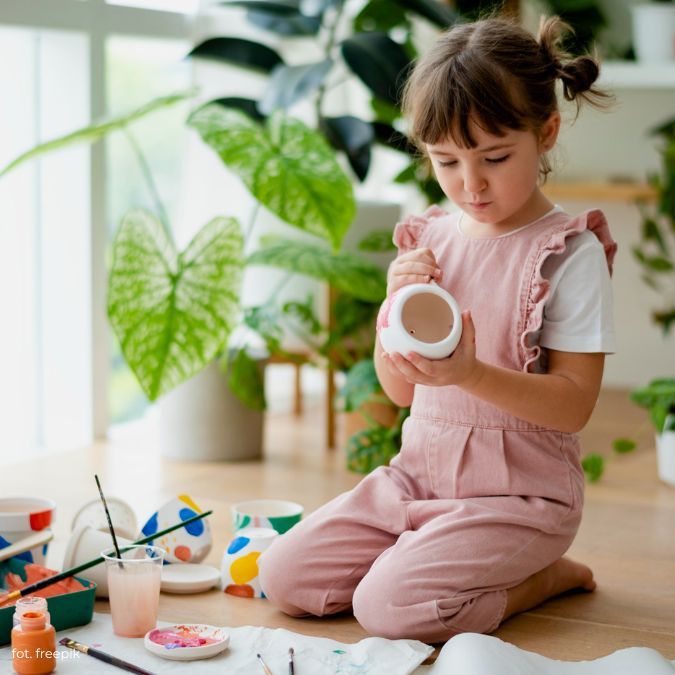 Nauka przez tworzenie – edukacyjne zalety zestawów DIY dla dzieci