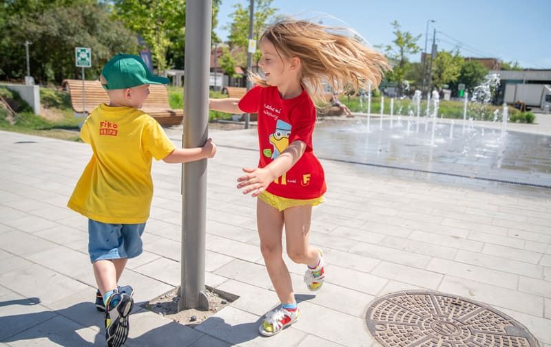 Wakacje tuż za rogiem, a urlopu brak. Jak zapewnić dziecku fajny czas?